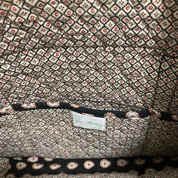 Vera Bradley ‘Classic Black’ tote - Picture 5 of 5